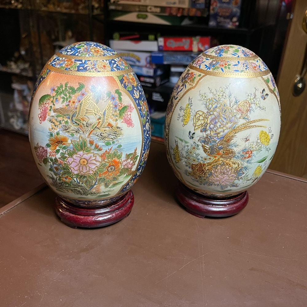 3 x Chinese hand painted porcelain eggs